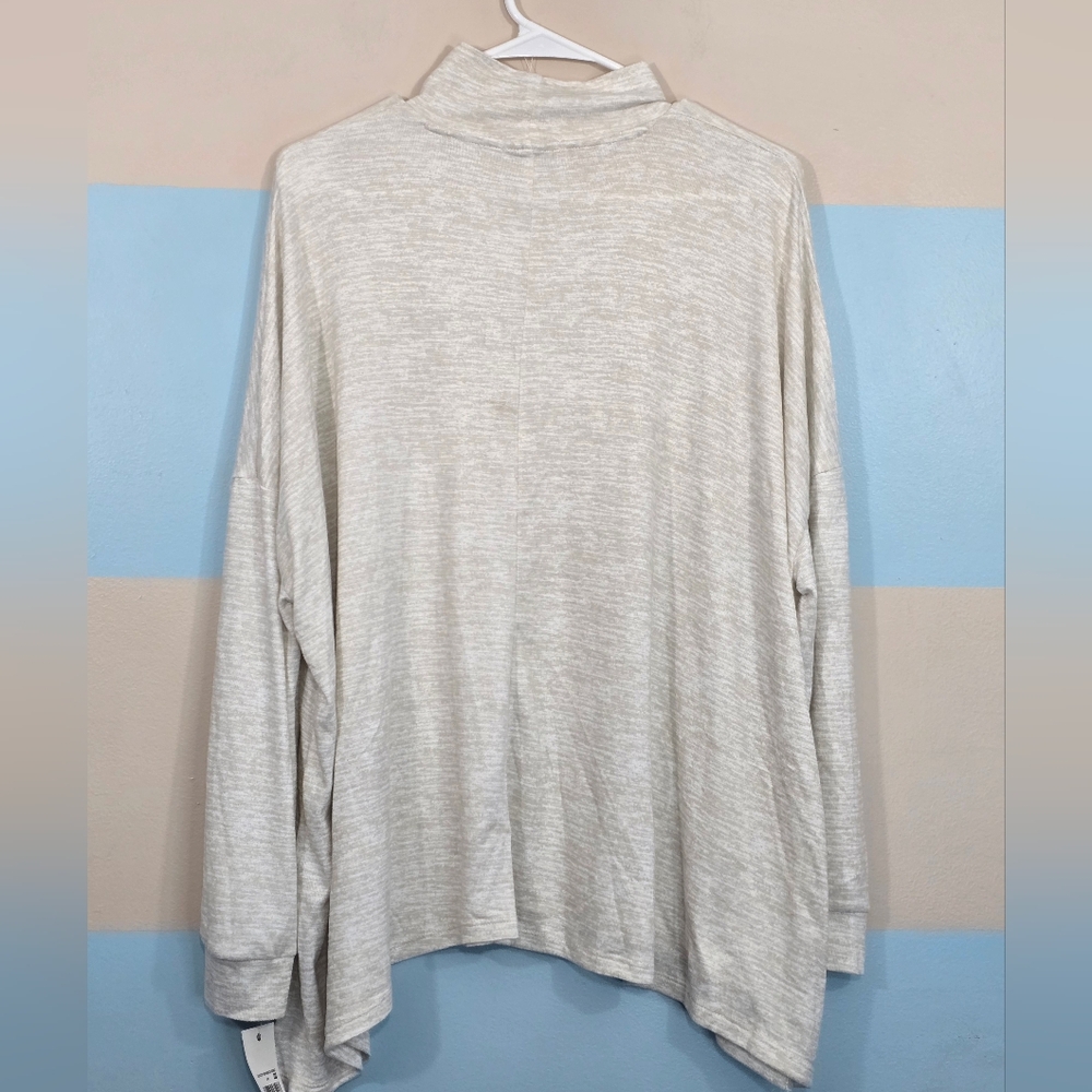 Ophelia Roe NWT  Cream Mock Neck Top - Picture 5 of 8
